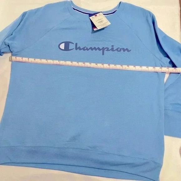 Champion Team Light Blue Powerblend Women's Plus Size Crew Neck Sweater size 1X - Picture 5 of 8